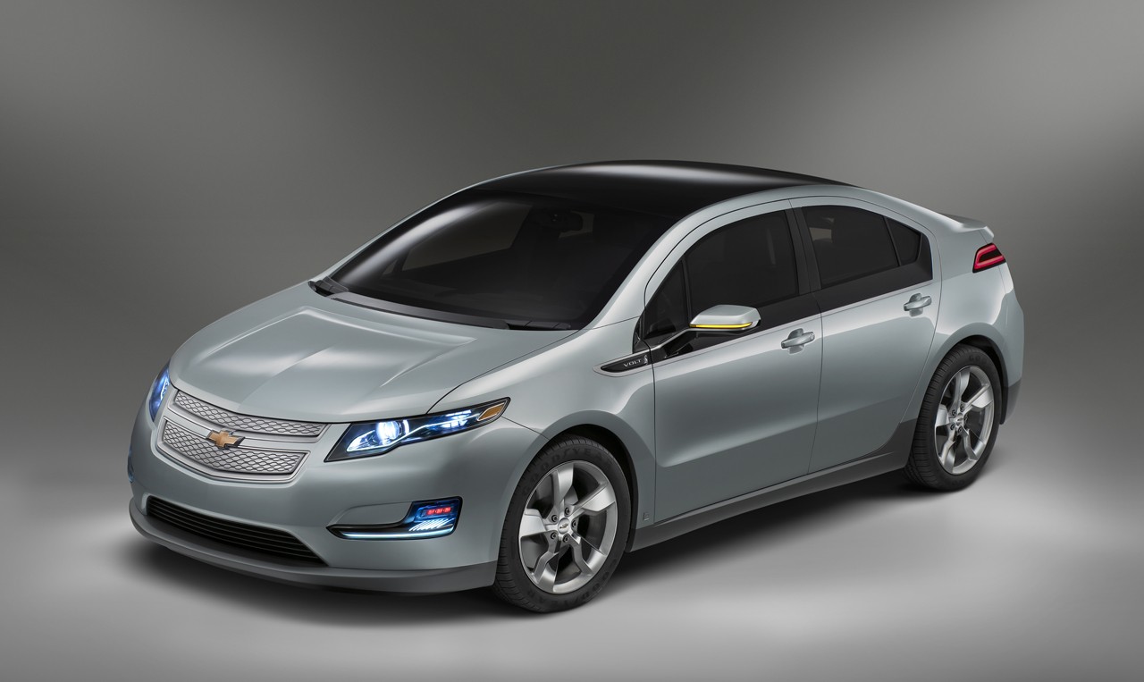 Chevrolet Volt 2015 t&aacute;i thiết kế to&agrave;n diện đi k&egrave;m phần mũi trước g&oacute;c cạnh