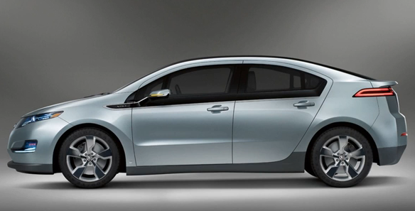 Chevrolet Volt 2015 được c&ocirc;ng nhận l&agrave; chiếc xe hybrid c&oacute; chặng đường đi được xa nhất