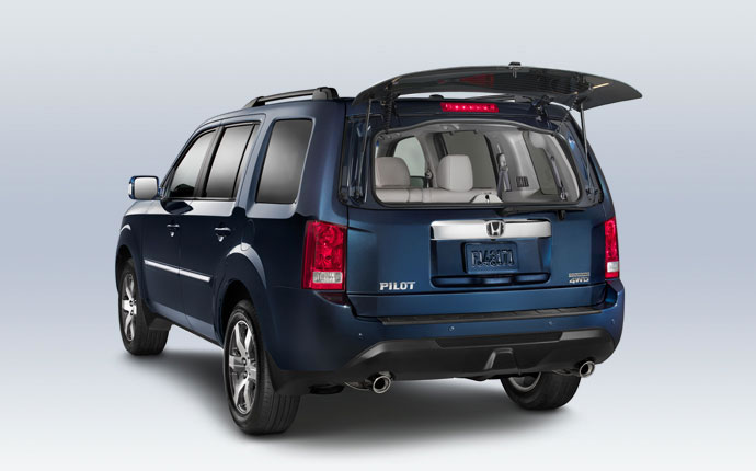 L&agrave;m n&ecirc;n sức mạnh của Honda Pilot 2015 l&agrave; động cơ V6 3.5 l&iacute;t