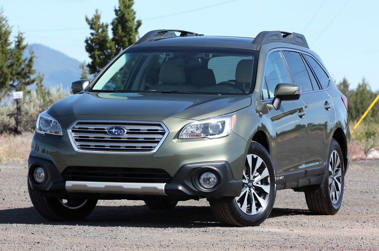 Subaru Outback 2015 có phần đầu xe sở hữu những đường n&eacute;t thiết kế ho&agrave;n to&agrave;n mới