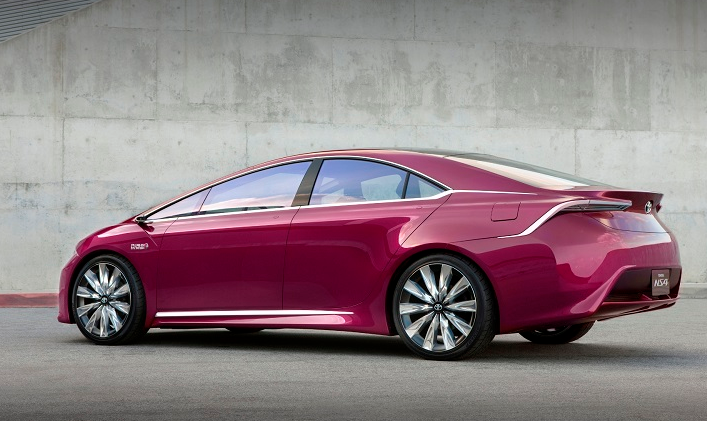 M&agrave;n h&igrave;nh cảm ứng của Toyota Prius đạt chuẩn hỗ trợ nhiều t&iacute;nh năng c&ocirc;ng nghệ th&ocirc;ng minh