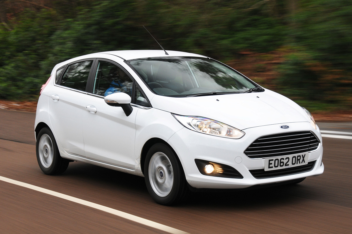 Ford Fiesta 2015 với trang thiết bị, tiện nghi được thiết kế và bố trí hợp lý Ford Fiesta 2015 với trang thiết bị, tiện nghi được thiết kế và bố trí hợp lý