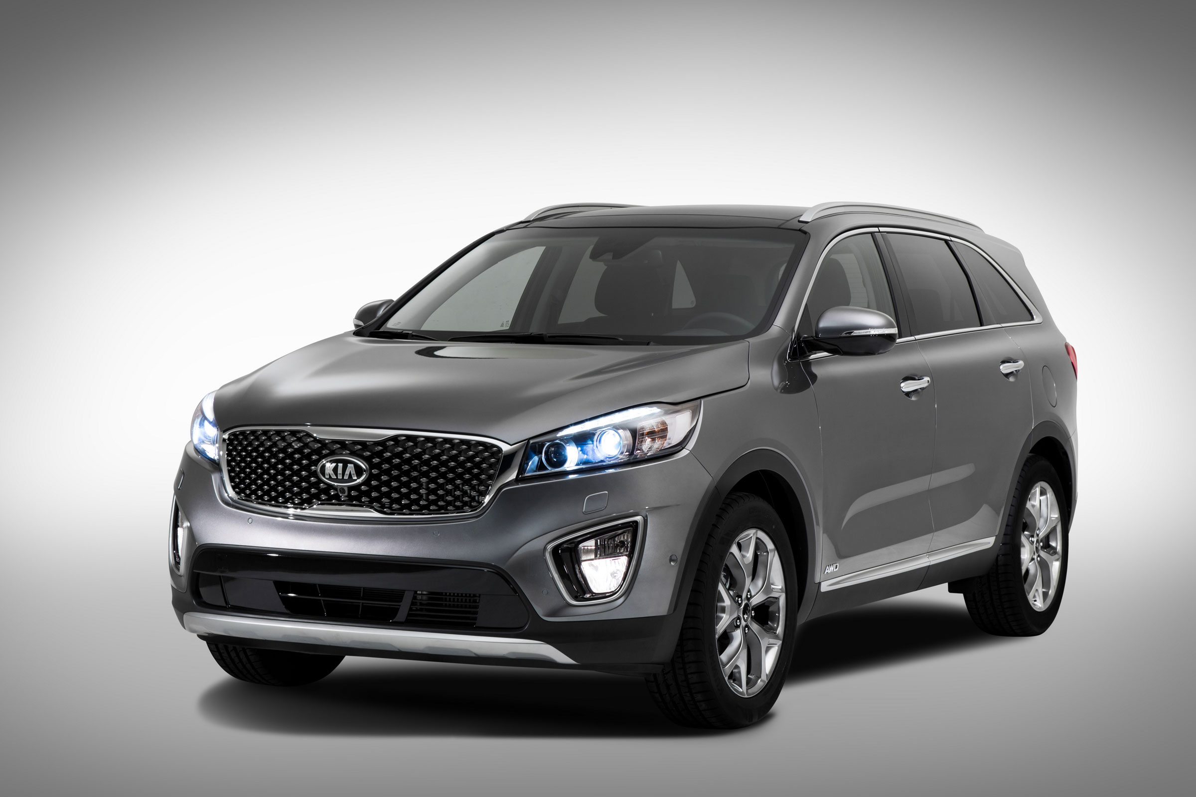 Ngoại thất của Kia Sorento 2016 c&oacute; thiết kế thể thao