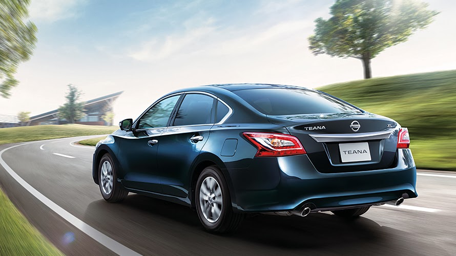 Nissan Teana sử dụng lợi thế từ hộp số tự động v&ocirc; cấp CVT cải tiến