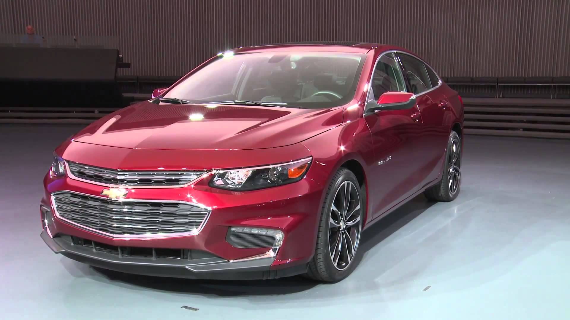 Chevrolet Malibu 2016 thế hệ mới thể hiện sự thanh tho&aacute;t 