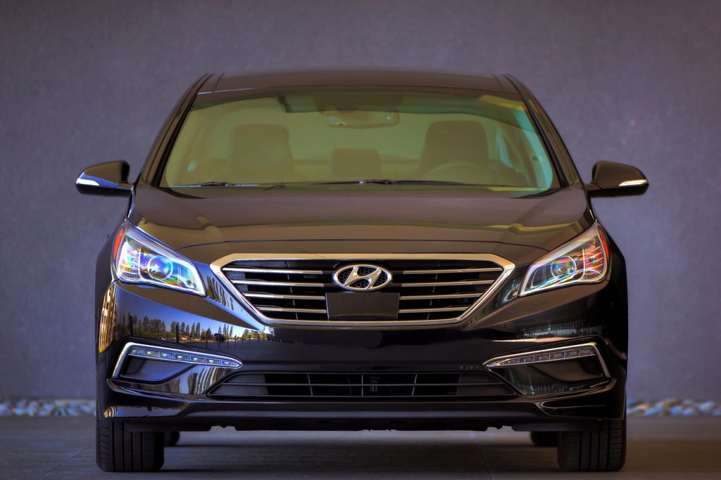 Hyundai Sonata đ&atilde; được thiết kế mới ho&agrave;n to&agrave;n trong phi&ecirc;n bản 2015