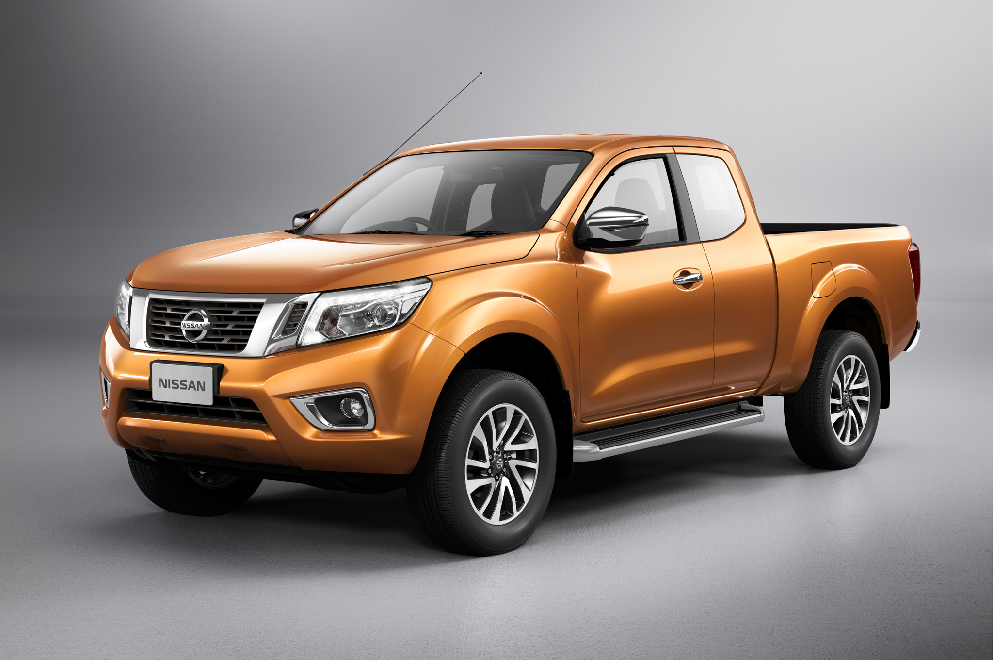Nissan Navara 2015 mang cấp độ mới của sự thoải m&aacute;i, tiện lợi v&agrave; c&ocirc;ng nghệ ti&ecirc;n tiến