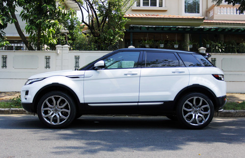 Range Rover Evoque trang bị động cơ 2.0 l&iacute;t mới sử dụng c&ocirc;ng nghệ phun xăng điện tử mới