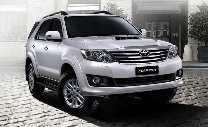 Toyota Fortuner 2015 có nội thất nổi bật, ngoại thất với phong cách với dáng vẻ cứng cáp Toyota Fortuner 2015 có nội thất nổi bật, ngoại thất với phong cách với dáng vẻ cứng cáp