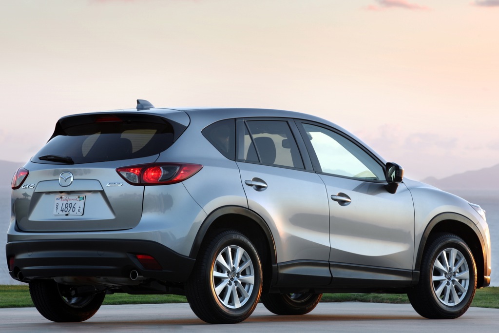 CX-52014 tiếp tục gây ấn tượng và tăng tính thuyết phục với công nghệ Skyactiv giúp tiết kiệm nhiên liệu vận hành CX-52014 tiếp tục gây ấn tượng và tăng tính thuyết phục với công nghệ Skyactiv giúp tiết kiệm nhiên liệu vận hành