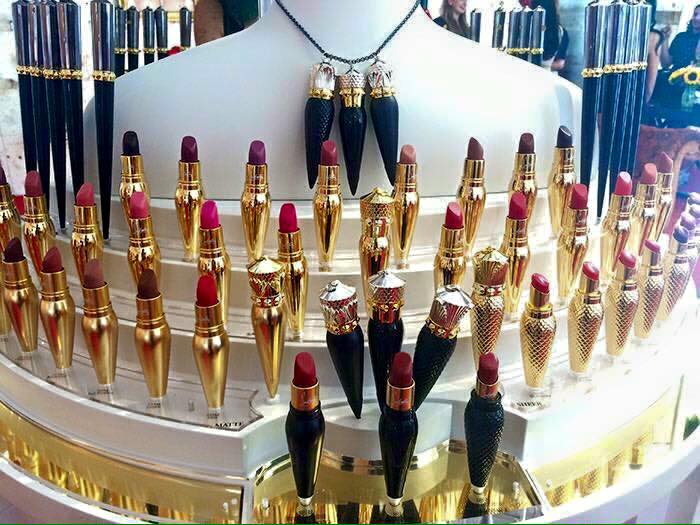 B&ocirc;̣ sưu t&acirc;̣p son Christian Louboutin mà b&acirc;́t kỳ c&ocirc; gái nào cũng mu&ocirc;́n sở hữu