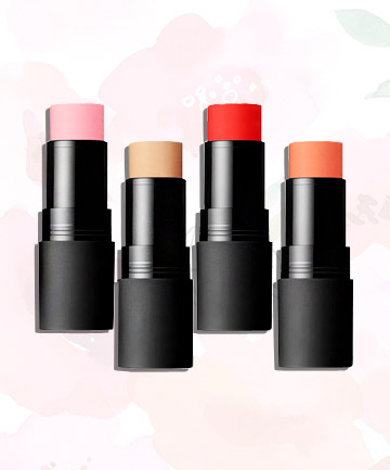 Nars Matte Multiple l&agrave; loại son kem cho đ&ocirc;i m&ocirc;i lu&ocirc;n mềm mại, s&aacute;ng b&oacute;ng