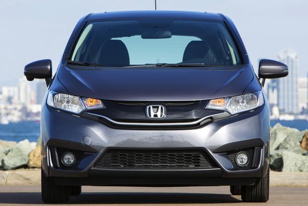 Khả năng tiết kiệm nhi&ecirc;n liệu lu&ocirc;n l&agrave; một trong những ti&ecirc;u ch&iacute; h&agrave;ng đầu khi so s&aacute;nh xe &ocirc; t&ocirc; subcompact