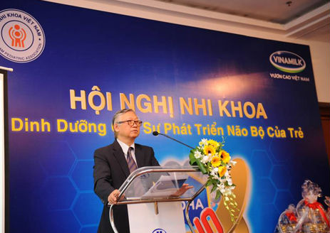 c&ocirc;ng ty Vinamilk đ&atilde; giới thiệu sản phẩm sữa bột trẻ em Diealac Alpha Gold mới