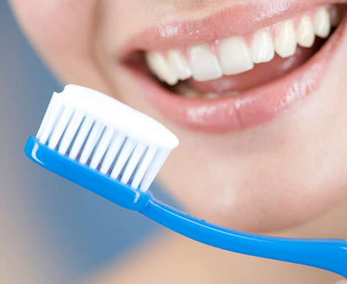Chăm s&oacute;c răng miệng