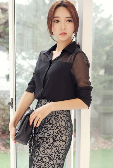 Thời trang c&ocirc;ng sở ng&agrave;y h&egrave; m&aacute;t mẻ v&agrave; dễ chịu hơn với &aacute;o sơ mi voan