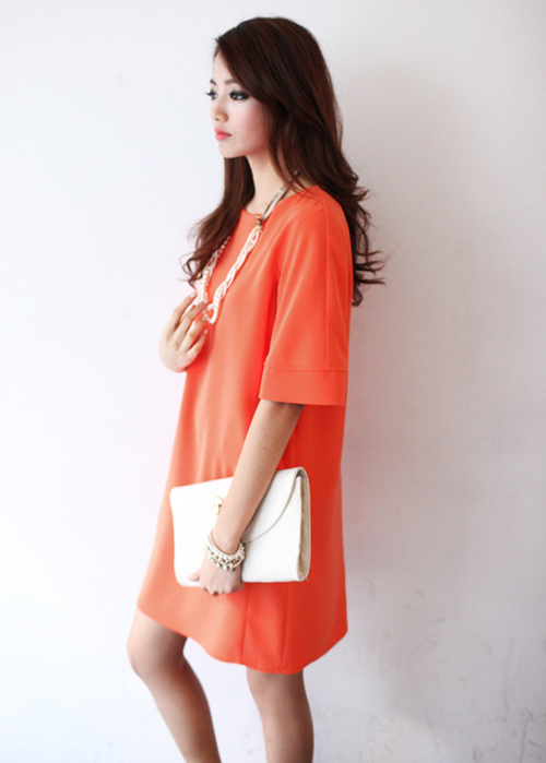 V&aacute;y su&ocirc;ng, quần ống rộng, &aacute;o oversize l&agrave; những gợi &yacute; cho c&ocirc; n&agrave;ng c&ocirc;ng sở