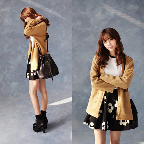 Kết hợp ch&acirc;n v&aacute;y với cardigan l&agrave; c&aacute;ch nhiều bạn g&aacute;i lựa chọn