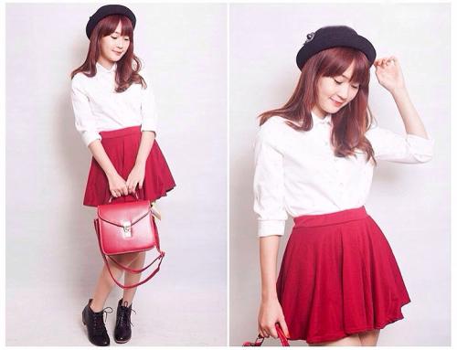 Chân váy đỏ là một phụ kiện không thể thiếu trong bộ sưu tập thời trang Tết của bạn gái