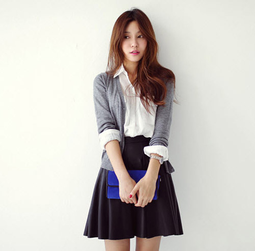 Cardigan l&agrave; một m&oacute;n đồ kh&ocirc;ng thể thiếu trong tủ đồ thời trang Tết 2015 của bạn g&aacute;i