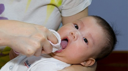 thuốc t&ecirc; g&acirc;y hại nghi&ecirc;m trọng cho trẻ nhỏ