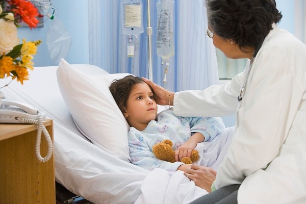 Trẻ em bị tiêu chảy, nôn mửa sử dụng thuốc giảm đau có thể gây nguy hiểm Trẻ em bị tiêu chảy, nôn mửa sử dụng thuốc giảm đau có thể gây nguy hiểm