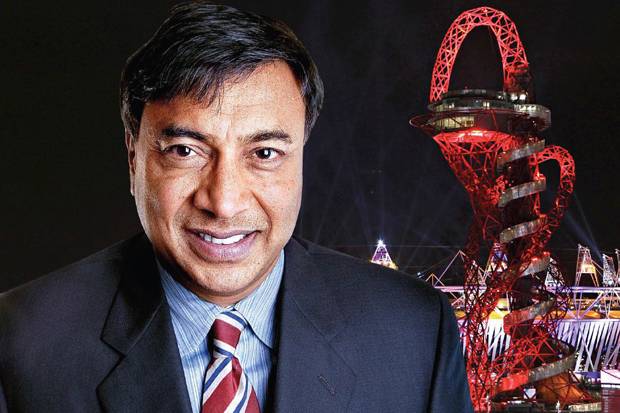 Tỷ phú &Acirc;́n Đ&ocirc;̣ Lakshmi Mittal là chủ tịch và CEO của c&ocirc;ng ty sản xu&acirc;́t th&eacute;p lớn nhất toàn c&acirc;̀u