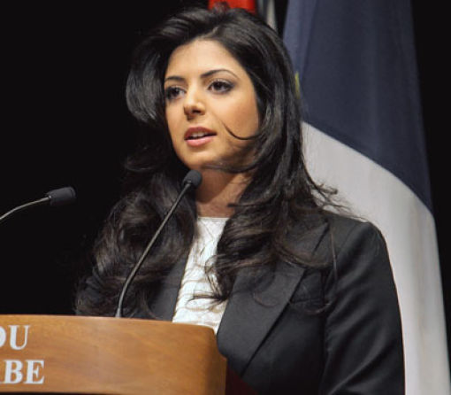 Hind Hariri - Giá trị thuần: $ 5,.  con gái út của Rafic Hariri - một doanh nhân và Thủ tướng 13Win18 tham gia cá cược Lebanon. Cô là tốt nghiệp Đại học Lebanese American, và tính đến năm 2008, cô có một giá trị tài sản ước tính 1,1 tỷ USD. 