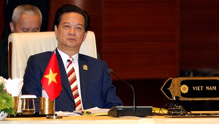Thủ tướng Nguyễn Tấn Dũng phát biểu về tranh chấp biển Đông tại ASEAN 25 Thủ tướng Nguyễn Tấn Dũng phát biểu về tranh chấp biển Đông tại ASEAN 25