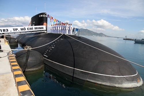 T&igrave;nh h&igrave;nh Biển Đ&ocirc;ng ng&agrave;y 4/11: Việt Nam mua 6 t&agrave;u ngầm lớp Kilo của Nga để tăng cường sức mạnh hải qu&acirc;n