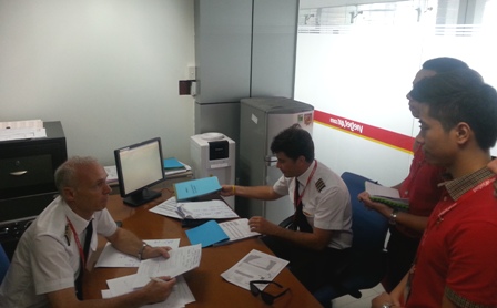 79 học vi&ecirc;n trong nước vừa bị lừa mất tiền khi tham gia theo học ng&agrave;nh h&agrave;ng kh&ocirc;ng tại Mỹ