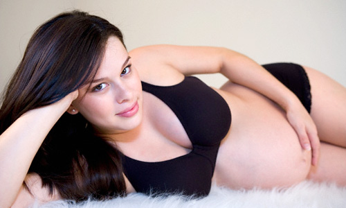 Nội y th&iacute;ch hợp v&agrave; thoải m&aacute;i l&agrave; điều đặc biệt quan trọng khi chọn trang phục cho b&agrave; bầu