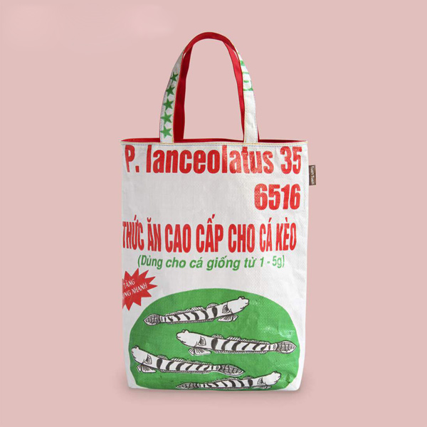 Giá 1,7 triệu đồng/túi xách.