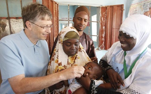 Nh&agrave; s&aacute;ng lập Microsoft Bill Gates l&agrave; một tỷ ph&uacute; 'chăm' l&agrave;m từ thiện
