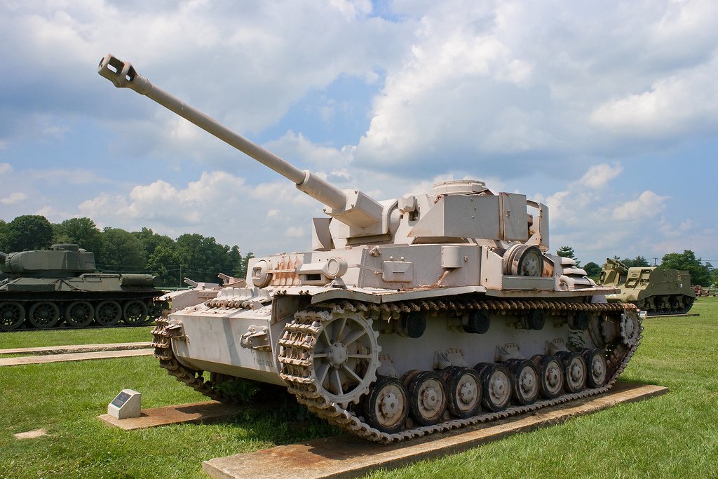 Chi&ecirc;́c xe tăng c&ocirc;̉ Panzer IV trị giá 2.5 tri&ecirc;̣u g&acirc;y cho tỷ phú Microsoft Paul Allen kh&ocirc;ng ít rắc r&ocirc;́i