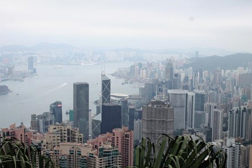 Việc b&aacute;n đi nhiều khối t&agrave;i sản ở Trung Quốc v&agrave; Hồng K&ocirc;ng của Li Ka-shing n&agrave;y đang l&agrave;m dấy l&ecirc;n nhiều mối quan t&acirc;m