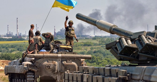 Cuộc chiến tại miền Đông Ukraine vẫn đang diễn ra ác liệt Cuộc chiến tại miền Đông Ukraine vẫn đang diễn ra ác liệt