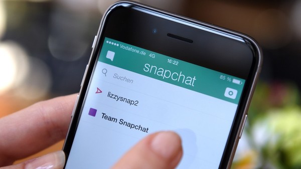 Ứng dụng Snapchat đang h&uacute;t hơn 8 tỷ lượt xem video mỗi ng&agrave;y