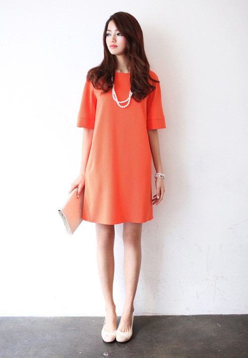 V&aacute;y su&ocirc;ng chữ A được l&ograve;ng chị em c&ocirc;ng sở c&oacute; v&ograve;ng eo 'b&aacute;nh m&igrave;'