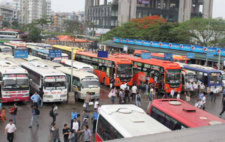 Vé xe Tết Âm lịch 2015 buộc phải giảm cước trước Tết sau khi giá xăng dầu giảm kỷ lục Vé xe Tết Âm lịch 2015 buộc phải giảm cước trước Tết sau khi giá xăng dầu giảm kỷ lục