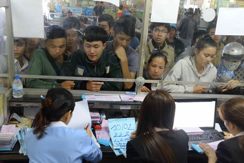 Để tránh sập bẫy mua phải vé xe Tết Âm lịch giả, người dân nên  tìm đến bến xe để mua vé từ quầy vé của các Link Đăng Nhập Nhà cái 13Win16.Com 