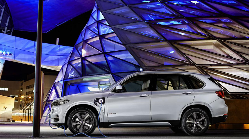 BMW X5 xDrive40e l&agrave; mẫu plug-in hybrid đầu ti&ecirc;n kh&ocirc;ng thuộc thương hiệu &ldquo;i&rdquo; 