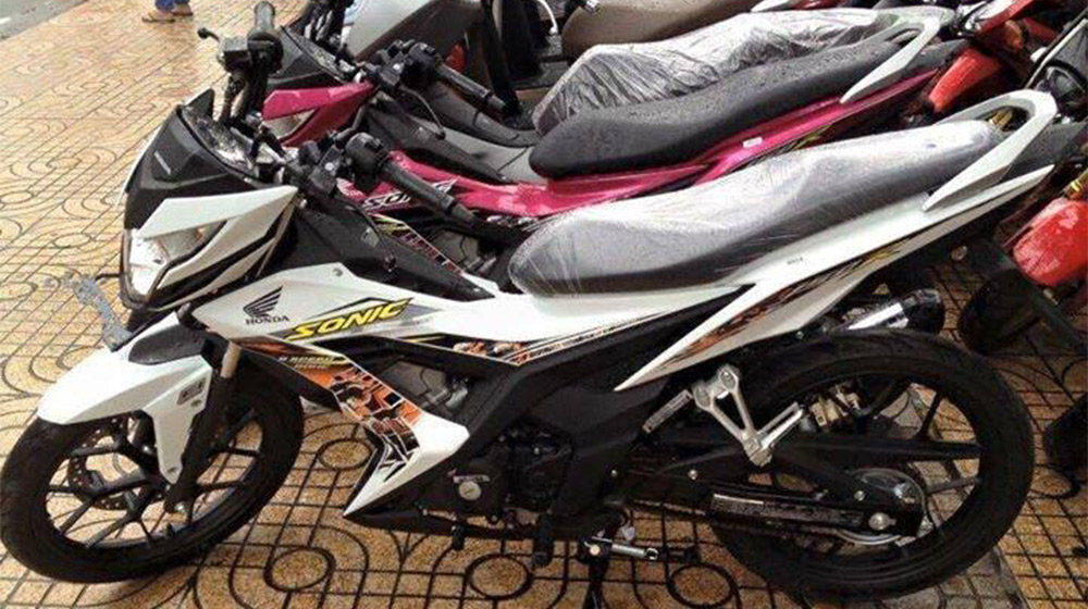 Honda Sonic 150R được trang bị khối động cơ 149,16 cc DOHC 