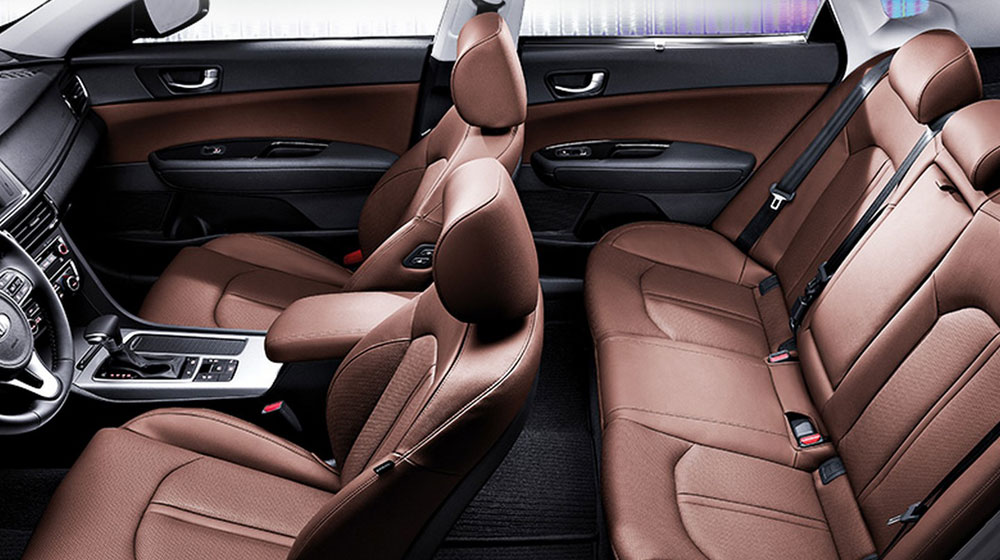Cabin Kia Optima Hybrid 2016 sang trọng hơn, lái xe tập trung hơn Cabin Kia Optima Hybrid 2016 sang trọng hơn, lái xe tập trung hơn