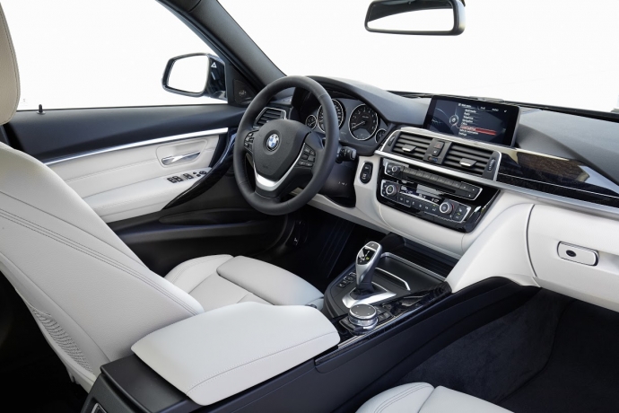 BMW Series 3 phi&ecirc;n bản mới được trang bị ti&ecirc;u chuẩn hộp số tự động 8 cấp Steptronic