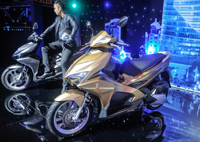 Honda Air Blade 125 2016 lột x&aacute;c ở thiết kế với nhiều đường n&eacute;t gồ ghề
