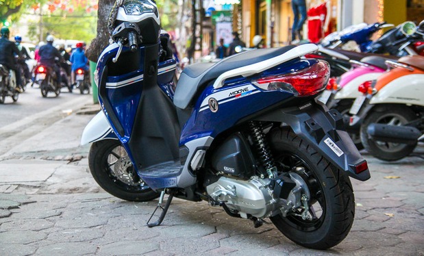 Xe Honda Moove c&oacute; mức ti&ecirc;u hao nhi&ecirc;u liệu khoảng 62,3 km/l&iacute;t xăng