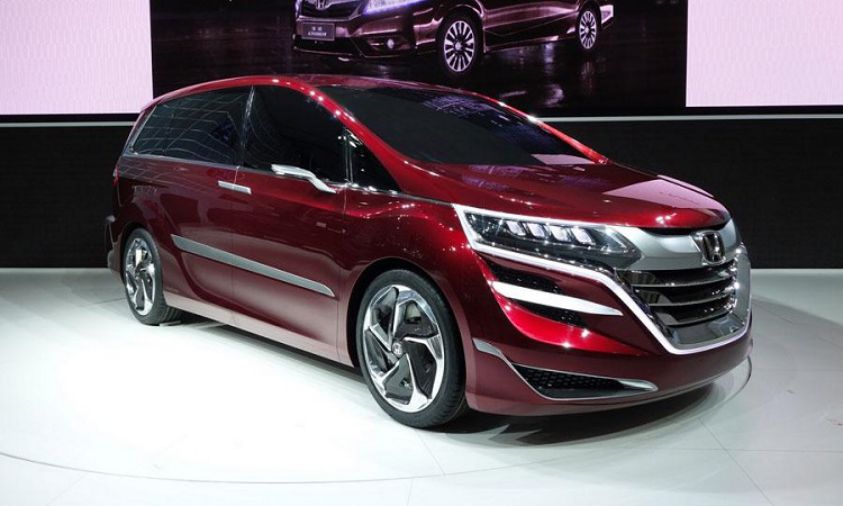 Xe Honda Odyssey được thiết kế dựa tr&ecirc;n &yacute; tưởng &ldquo;Solid Streamline&rdquo;