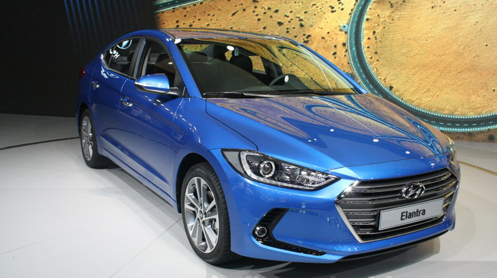 Thiết kế của xe Hyundai Elantra 2016 được điều chỉnh kh&aacute; r&otilde; r&agrave;ng so với phi&ecirc;n bản cũ