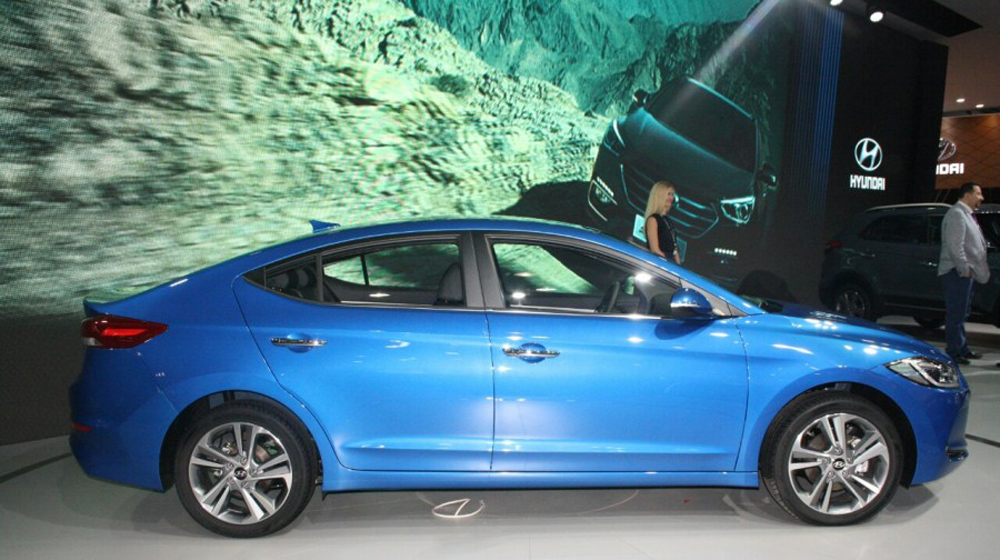 Hyundai Elantra (Avante) thế hệ thứ 6 được trang bị 2 phi&ecirc;n bản 